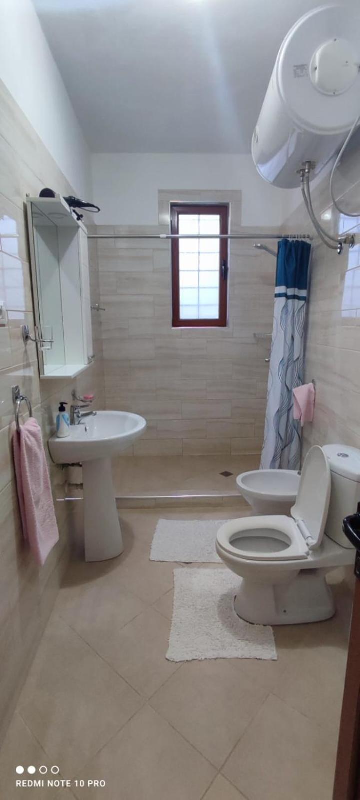 Guest House Baba Lluka Berat Luaran gambar