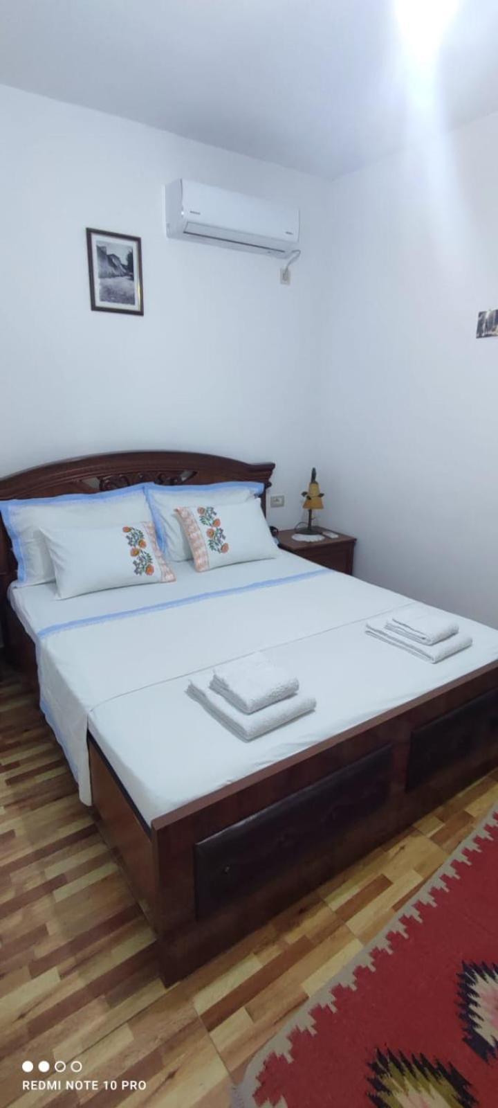 Guest House Baba Lluka Berat Luaran gambar