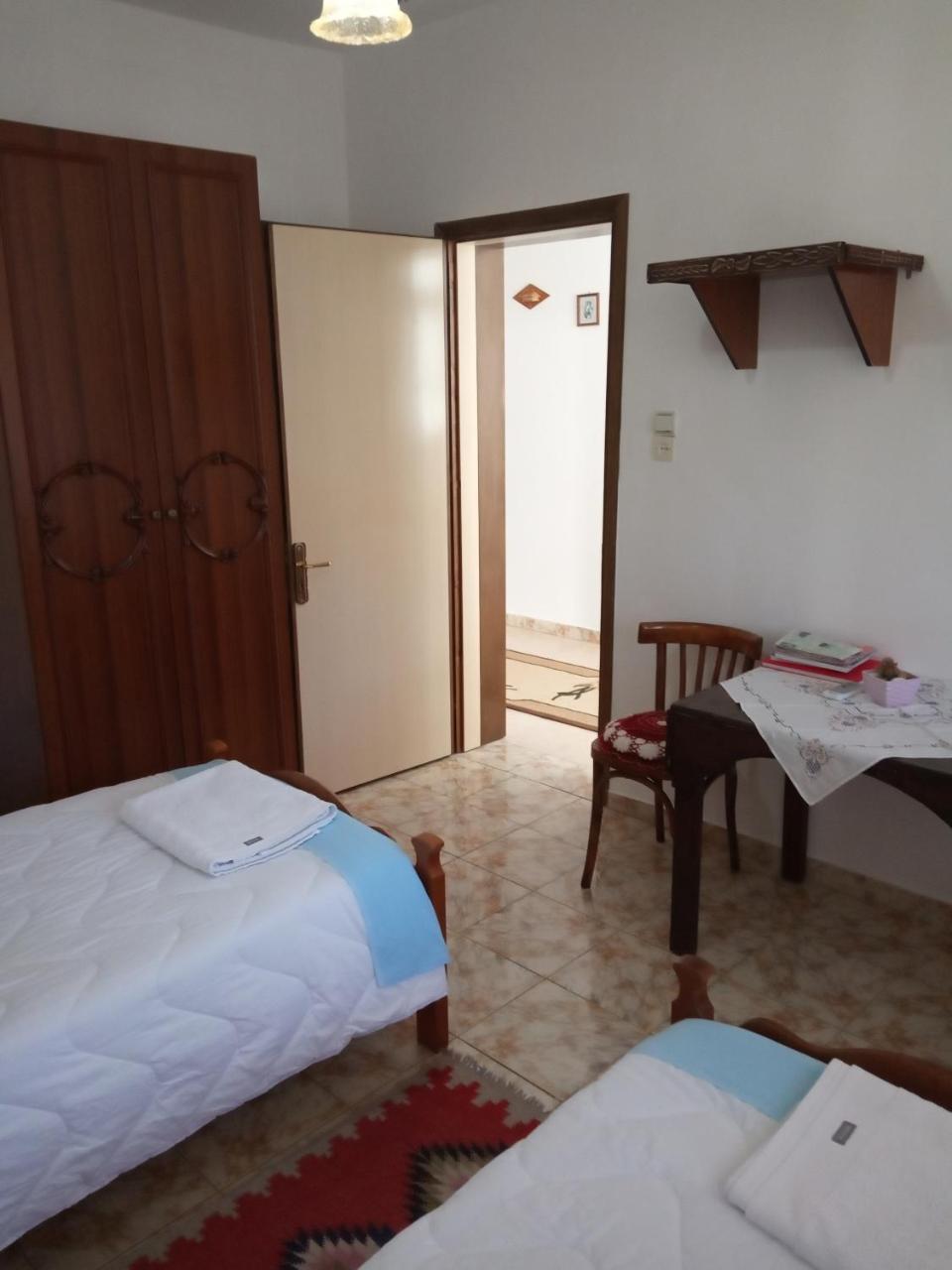 Guest House Baba Lluka Berat Luaran gambar
